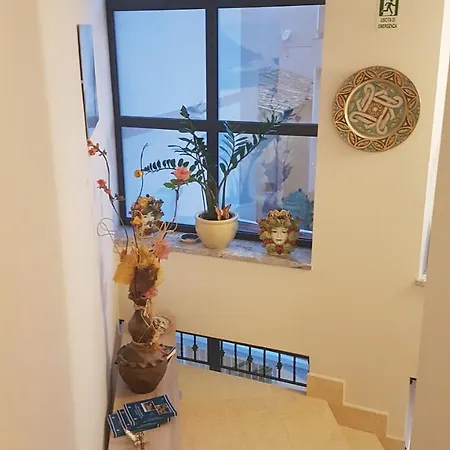 La Porta Dell'alcantara Bed & Breakfast